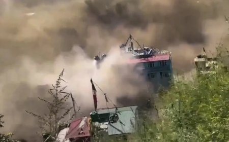 नेपाल में सैलाब का कहर: 105 भारतीय पर्यटक लापता, हेल्पलाइन नंबर जारी