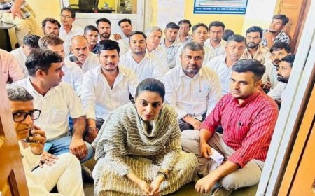 जोधपुर: मथानिया में विधायक सियोल के आरओ चैंबर जाने पर हंगामा, दिव्या मदेरणा का धरना