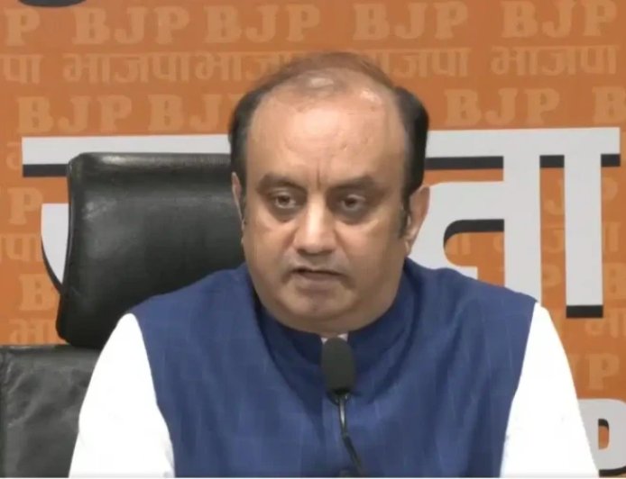 चिदंबरम के कार्यकाल में 5000 निर्दोष मरे, दिमागी नक्सल होने पर उन्हें गर्व: बीजेपी