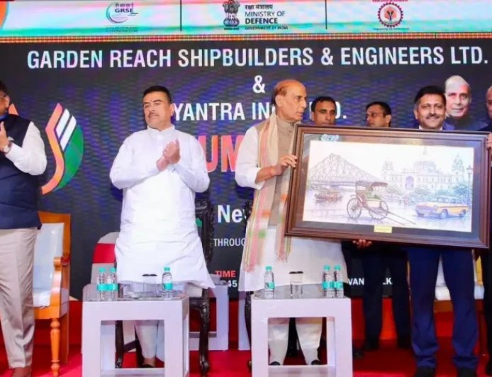 भारत बनेगा ग्लोबल शिपबिल्डिंग हब, राजनाथ सिंह ने बंगाल में 3500 करोड़ के प्रोजेक्ट्स की रखी नींव
