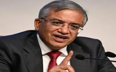 मुख्य चुनाव आयुक्त ज्ञानेश कुमार पर महाभियोग की तैयारी: जानें सीईसी को हटाने की पूरी कानूनी प्रक्रिया