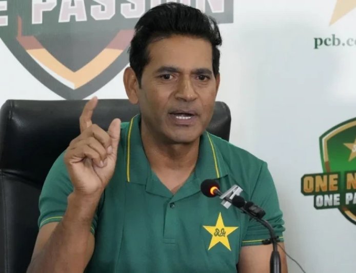 PCB का बड़ा सफाई अभियान: चीफ सिलेक्टर आकिब जावेद की जा सकती है कुर्सी, इंग्लैंड दौरे के बीच हड़कंप