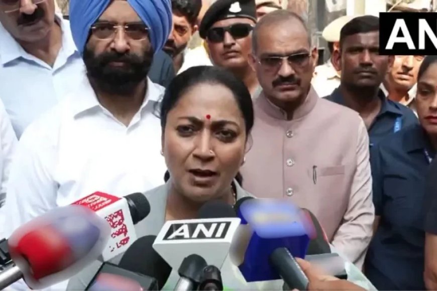 सत्य निकेतन हादसा: सीएम रेखा गुप्ता ने लिया जायजा, पांच मंजिला इमारतों को सील करने के निर्देश