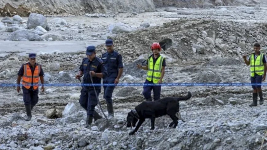 नेपाल में बाढ़ का तांडव: 500 छात्र लापता और 31 शिक्षक संपर्कविहीन, स्कूलों में भारी तबाही