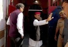 बड़ा राजनीतिक धमाका, रामपुर जेल में आजम खान से मिले अखिलेश यादव, बोले- करप्ट अफसरों को बनाया जा रहा हथियार