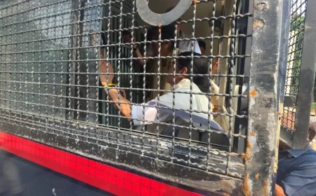 ममता बनर्जी हिरासत में: दिल्ली पुलिस ने टीएमसी नेताओं के खिलाफ की बड़ी कार्रवाई