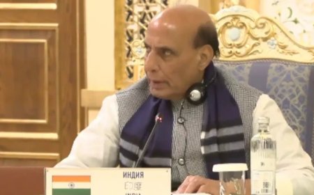 राजनाथ सिंह ने एससीओ में पाकिस्तान को लताड़ा, आतंकवाद पर दोहरे मापदंड को लेकर दिया कड़ा संदेश