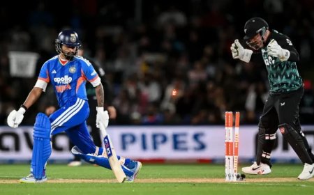 ऑकलैंड टी20 में भारत को मिली बड़ी हार, गेंदबाजों के बाद बल्लेबाजों का सरेंडर